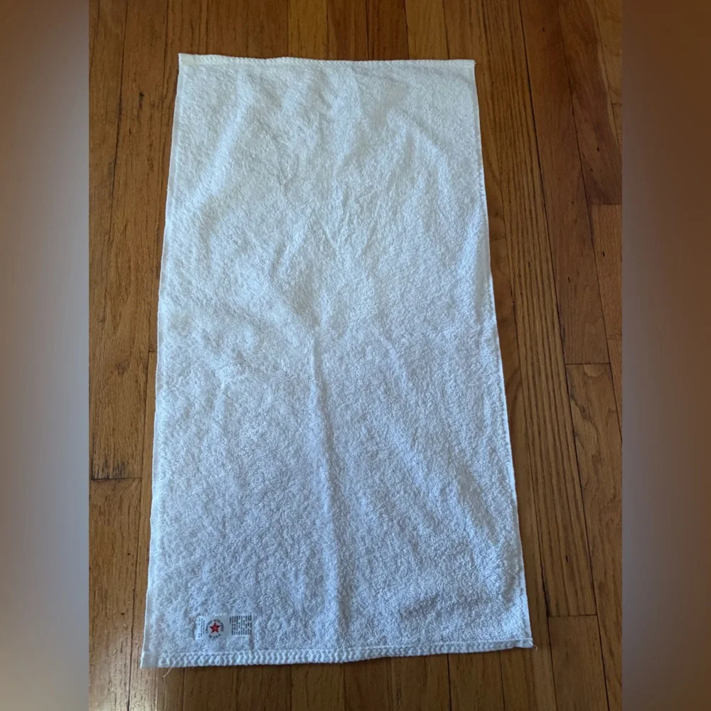 Vintage Walt Disney USA Mickey Mouse Bathtub Time Hand Towel Bathroom Decor